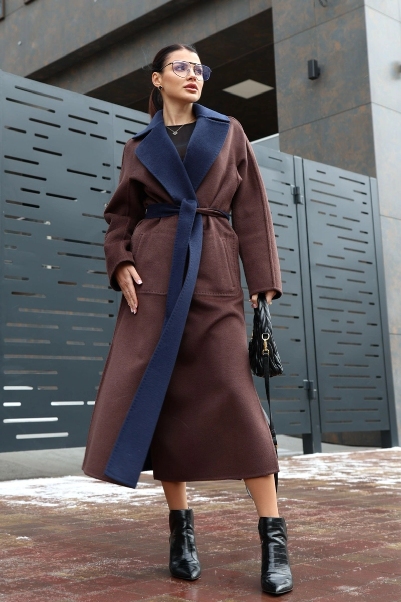 Reversible cashmere and wool coat