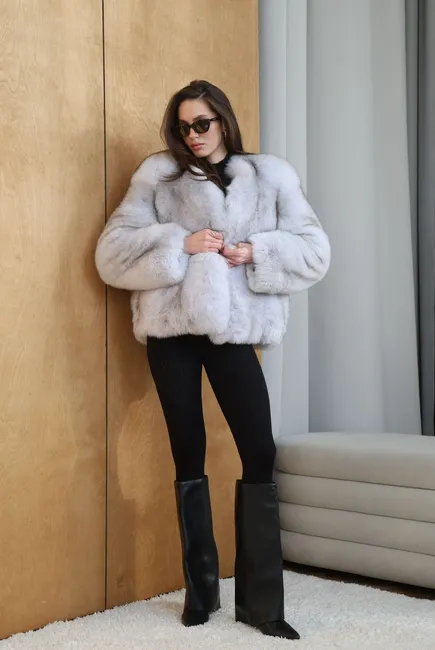 Fox fur coat without a collar
