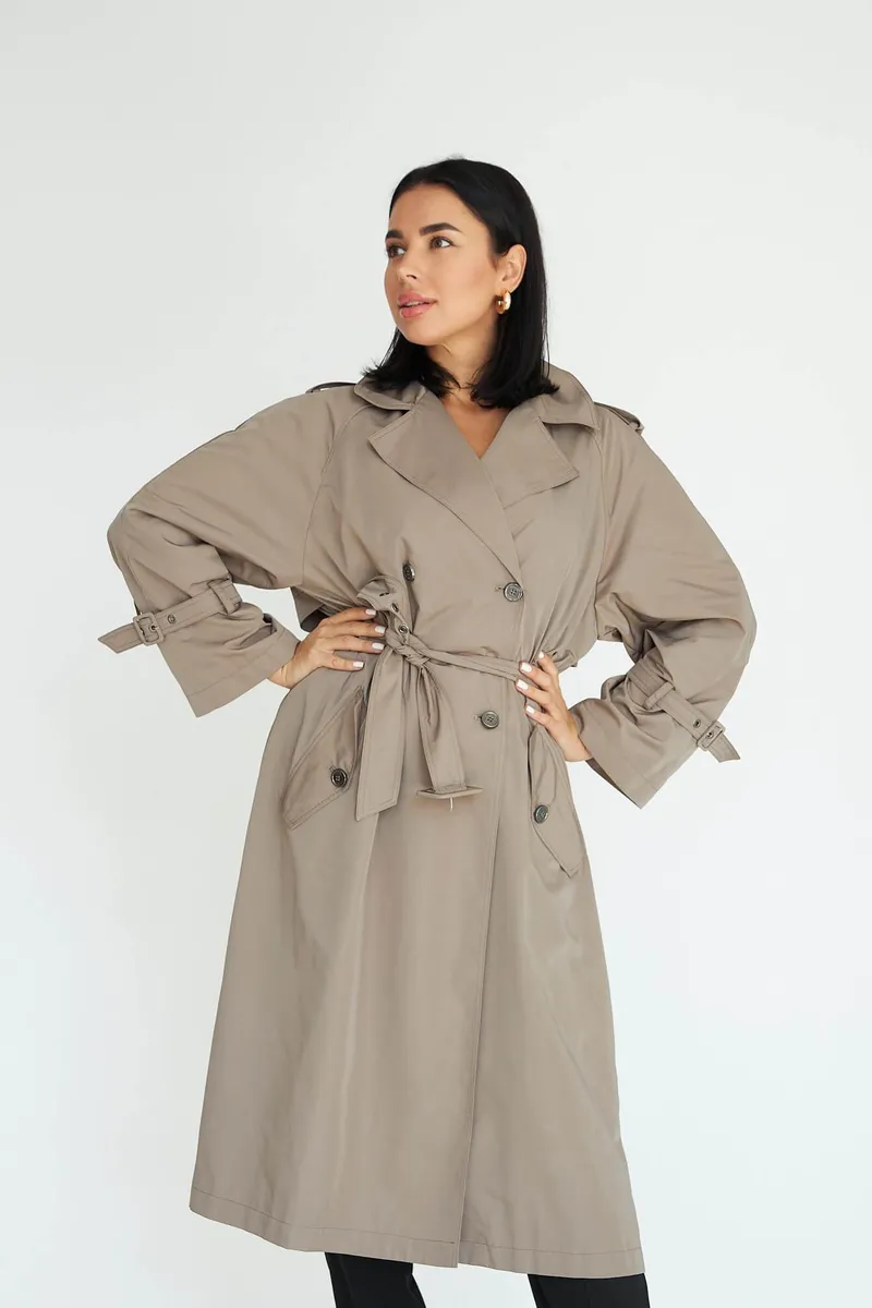 Trench coat in olive color