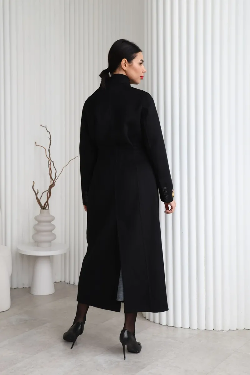 Silhouette coat with a shawl collar