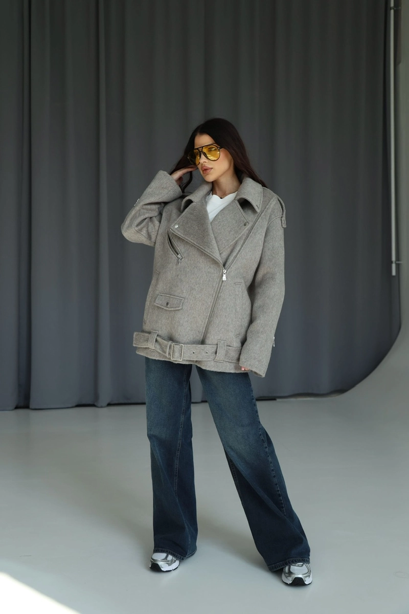 Long leather jacket made of 100% wool in grey