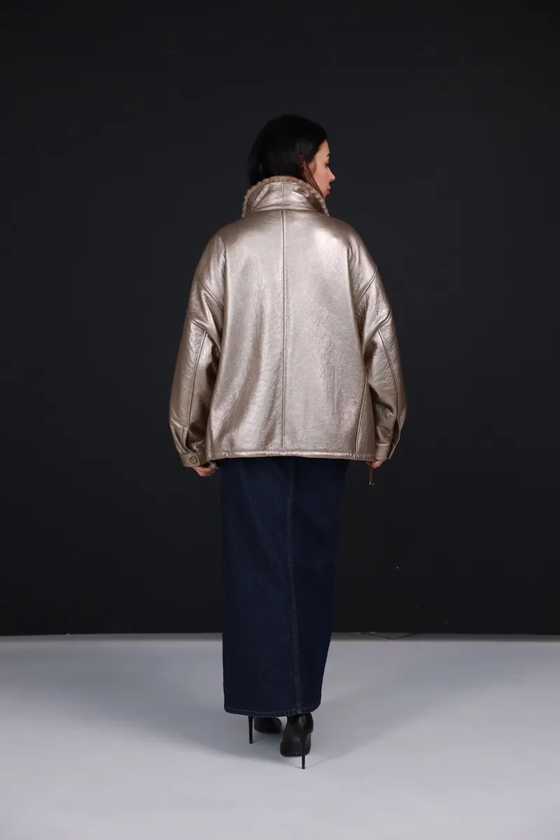 Дубленка oversize в золотом цвете