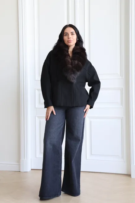 Premium coat crafted from Italian Marini fabric