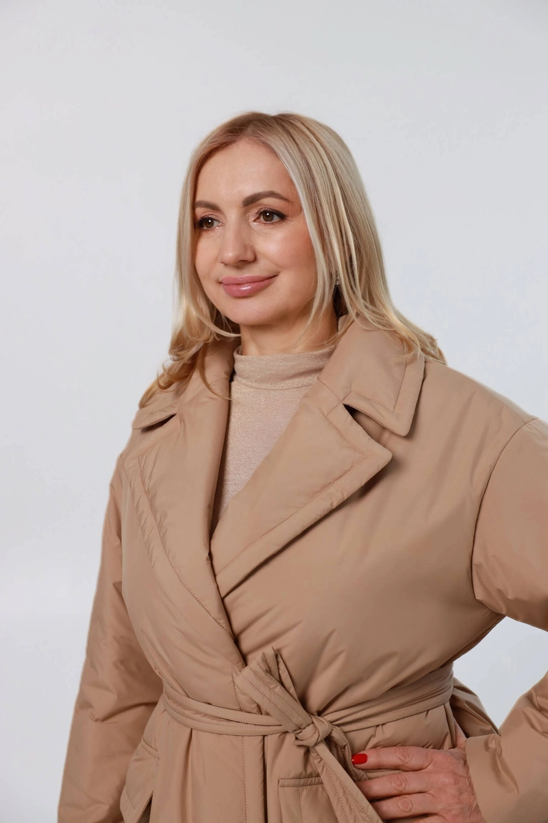 Базове демісезонне пальто з болоневої тканини 
