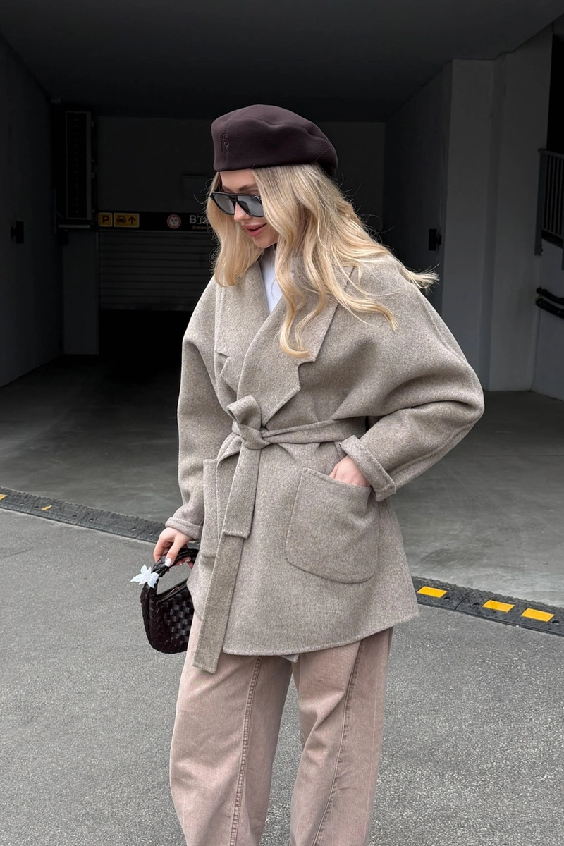 Cashmere coat in light grey colour 