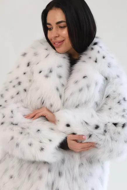 Canadian fox fur coat with hand-inlaid spots resembling lynx fur
