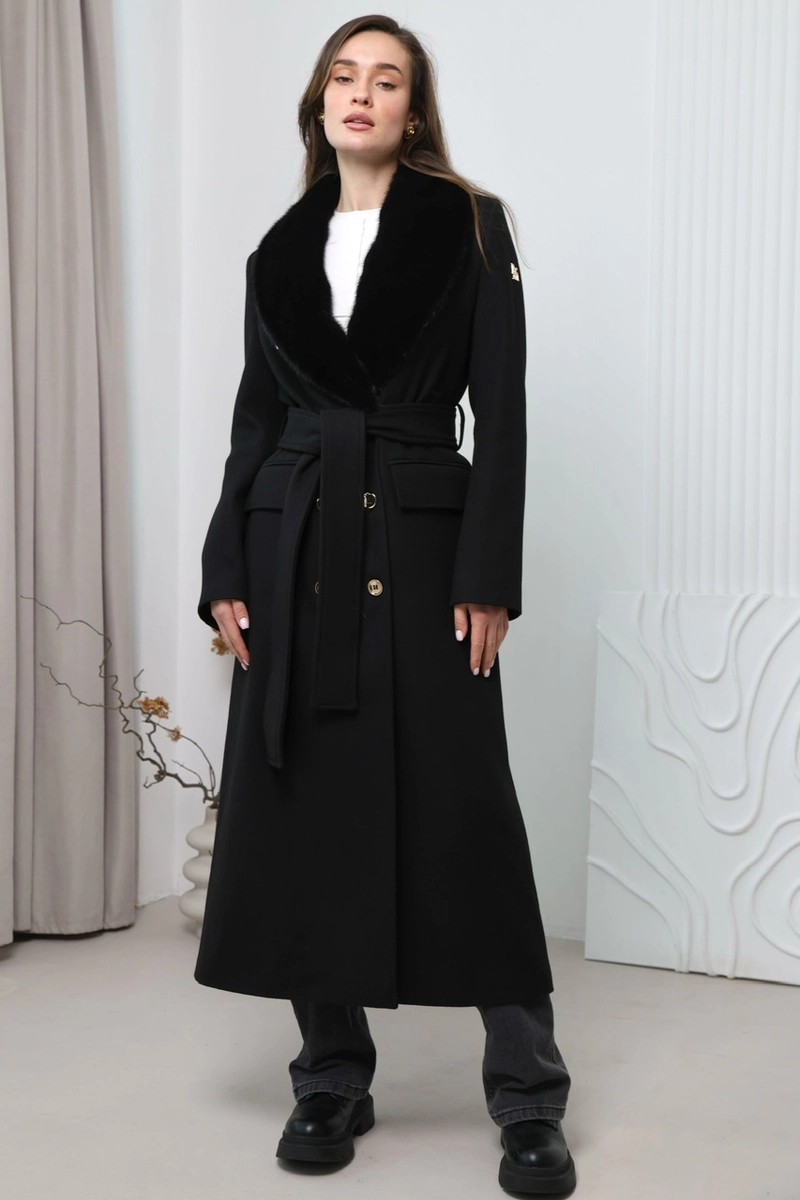 Double-breasted cashmere coat with matching mink fur