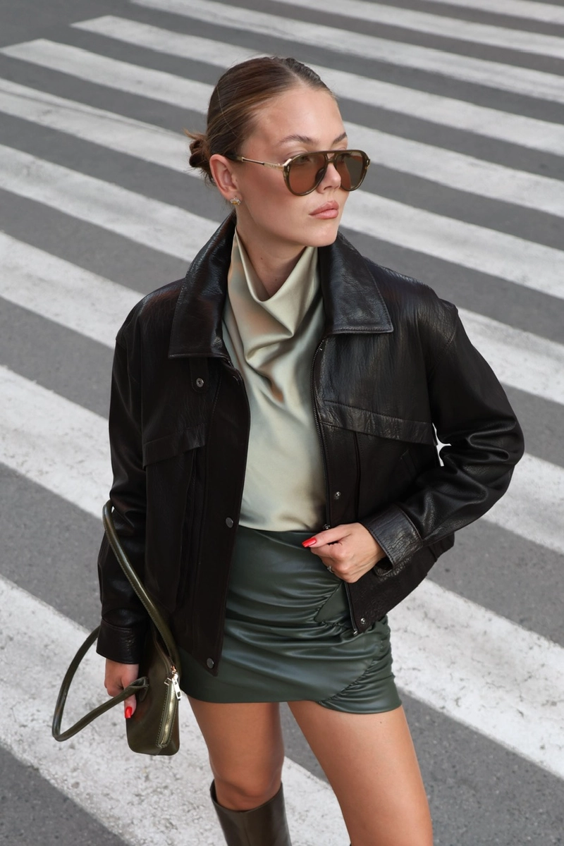 Smooth leather jacket with a shirt collar