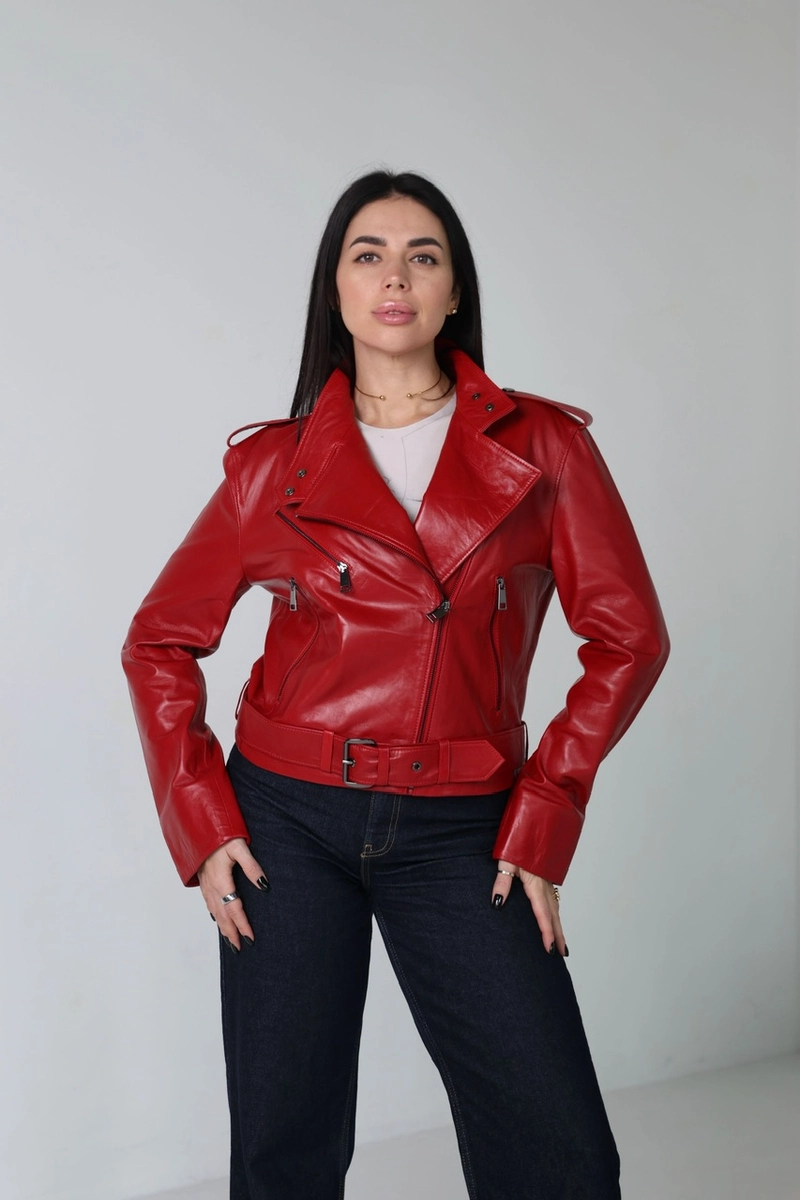 Cropped jacket in rich red colour 