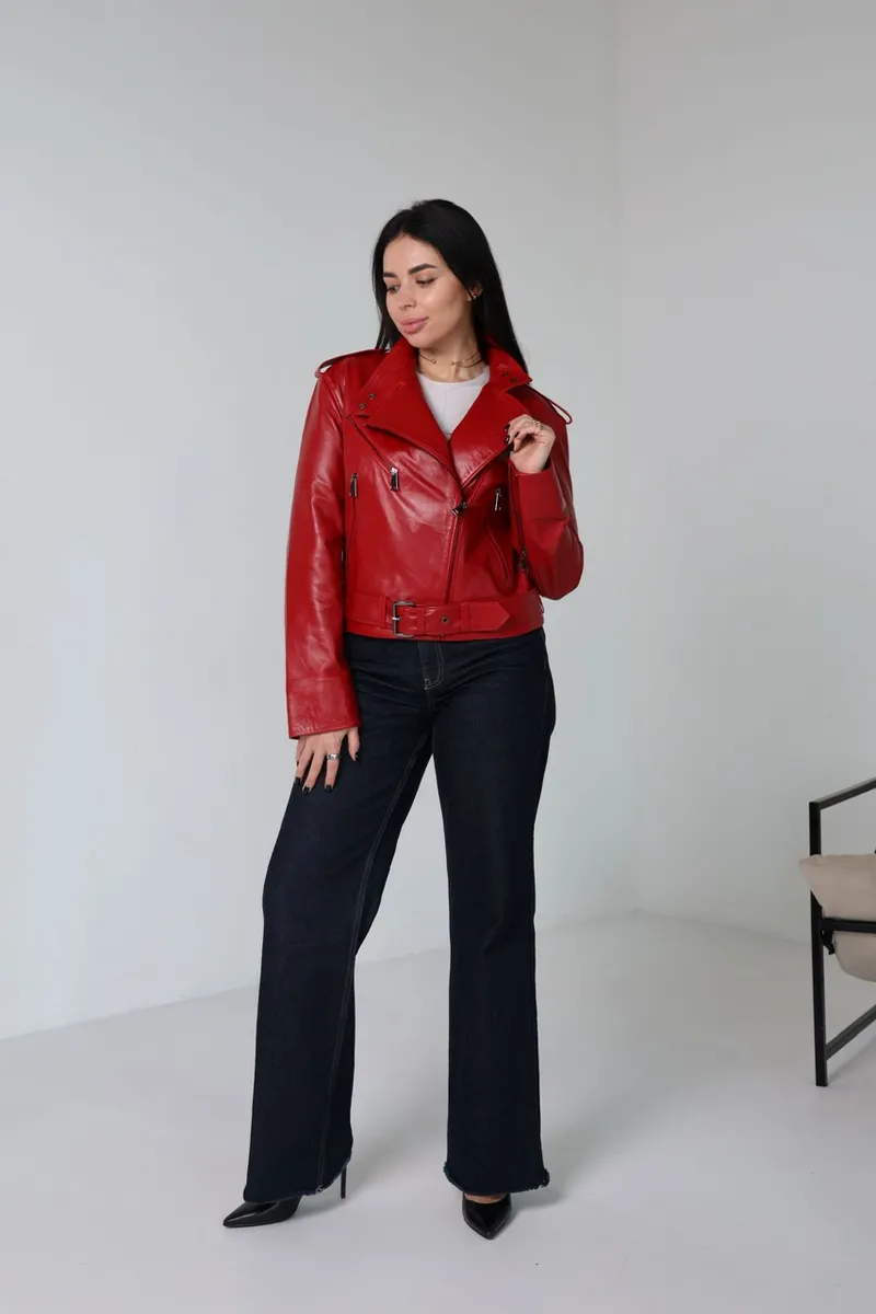 Cropped jacket in rich red colour 