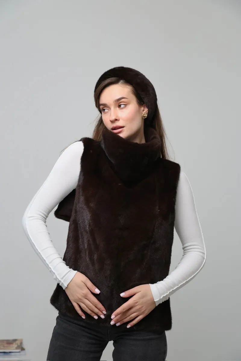Auction mink bib in chocolate color