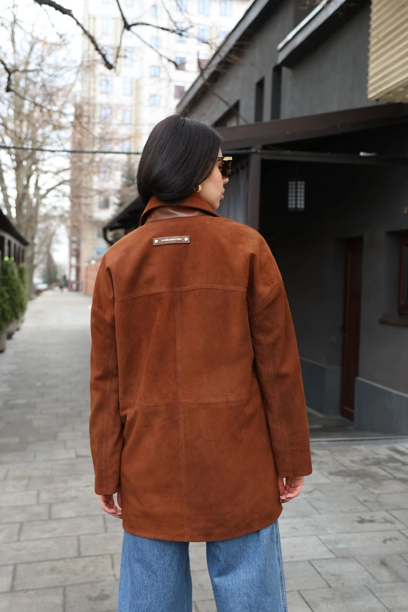 Long suede jacket in whiskey color