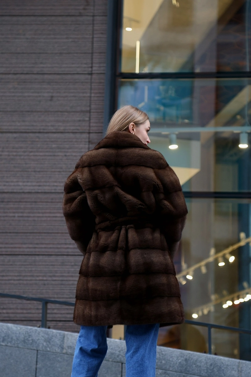 Basic mink coat in walnut color
