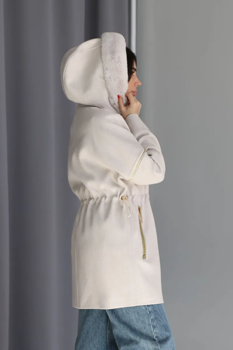 Cashmere coat with hood
