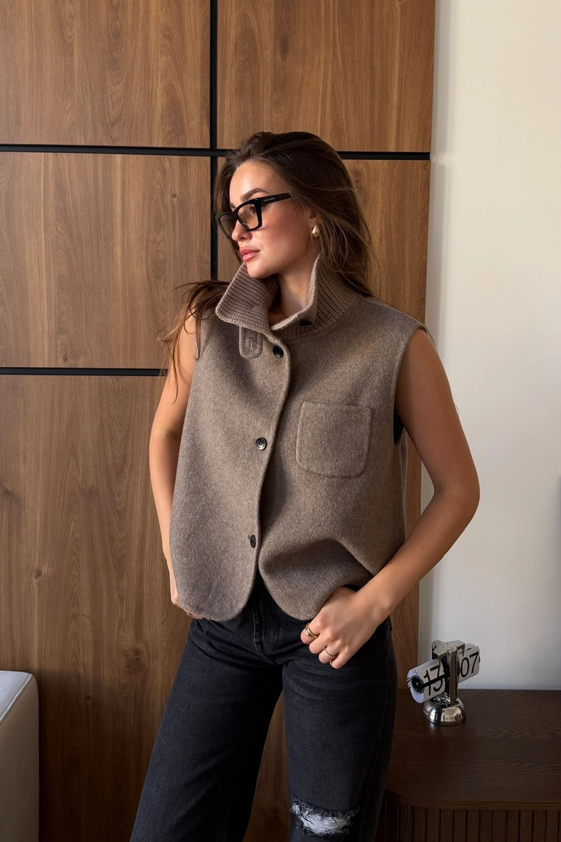 Wool two-piece set: jacket and vest