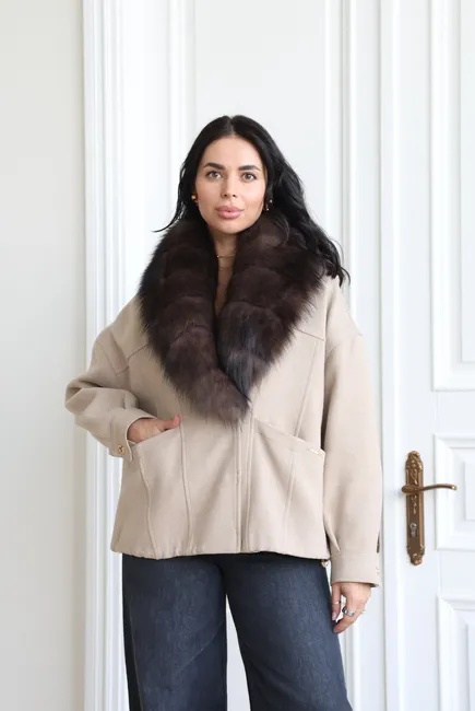 Premium coat crafted from Italian Marini fabric