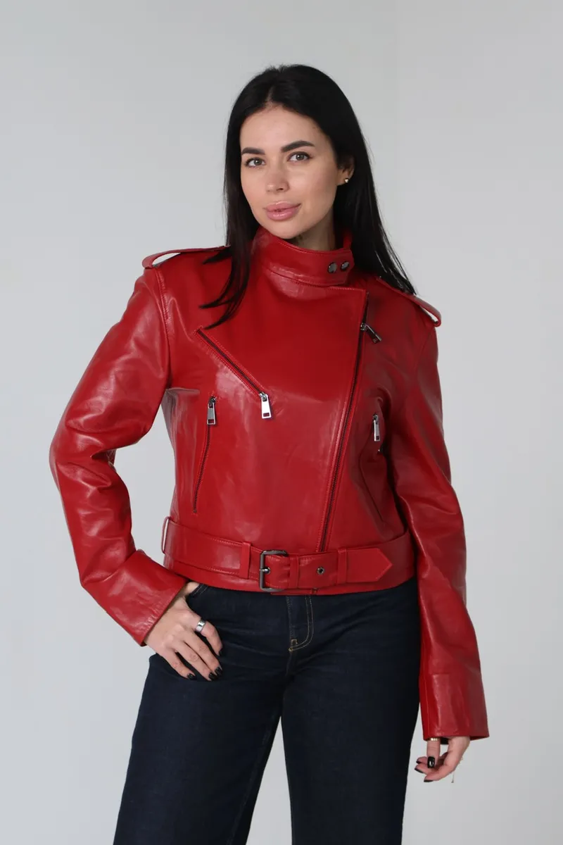 Cropped jacket in rich red colour 