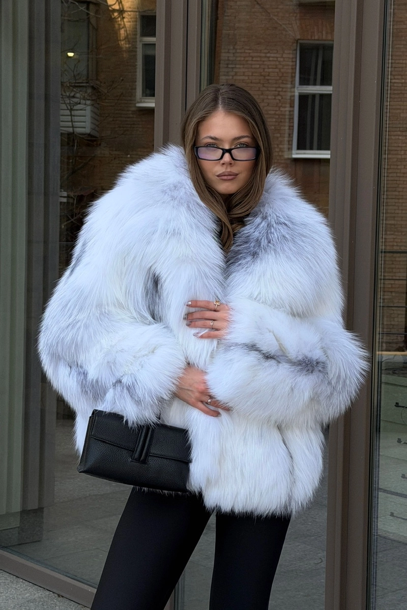 Autolady fox fur coat