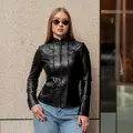 Приталена куртка з коміром стійка