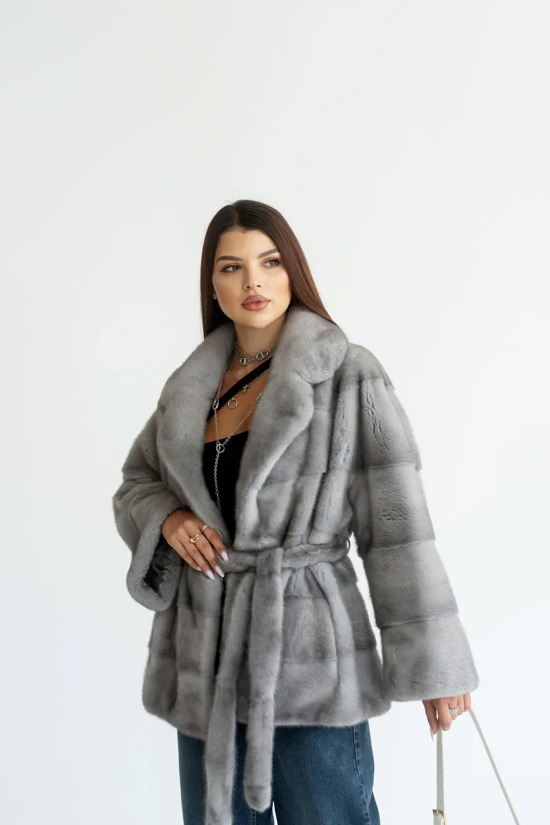 Classic mink coat in sapphire color