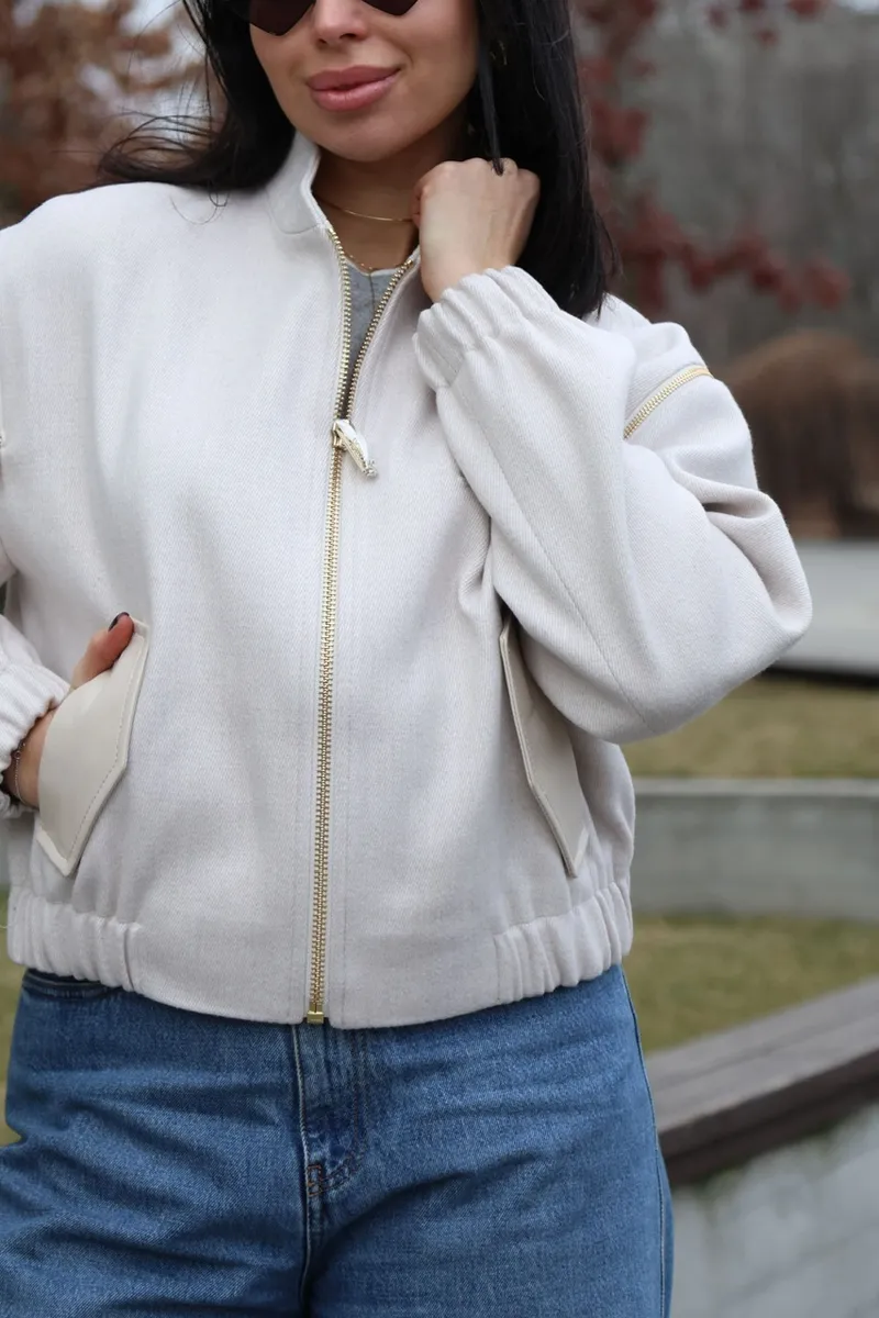 Cropped bomber-coat in basic beige colour 