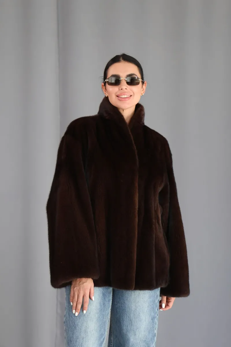 Exquisite auction-style fur coat in an “old money” aesthetic