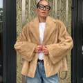 Норкова шуба у відтінку palomino 