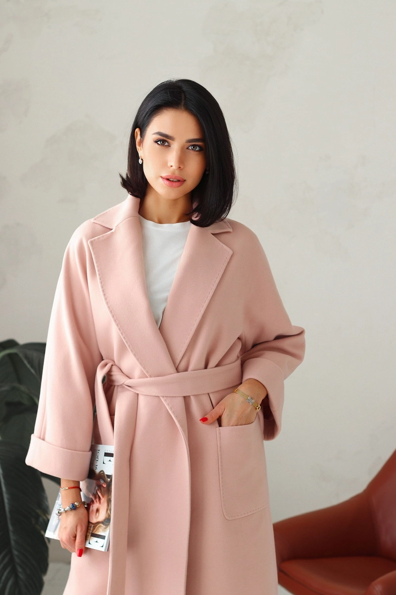 Пальто пудрове у стилі Max Mara