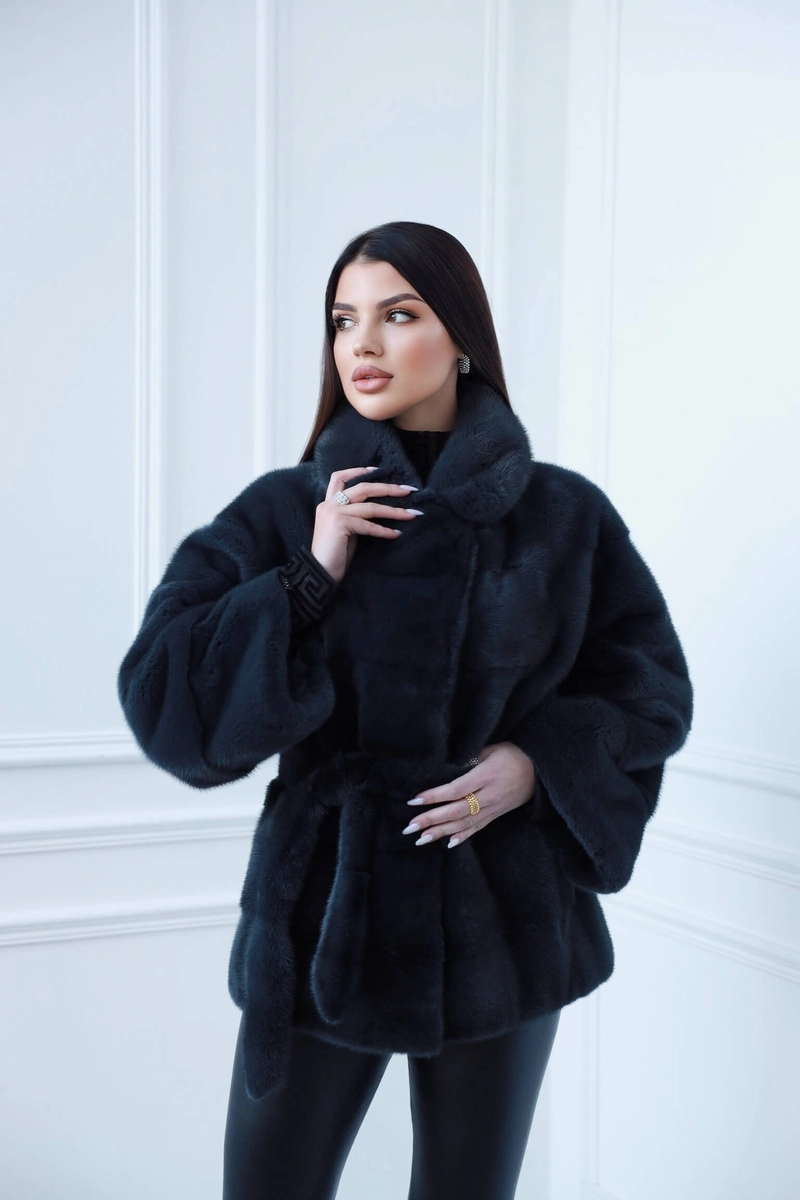 Классическая норковая шуба в цвете blue jeans