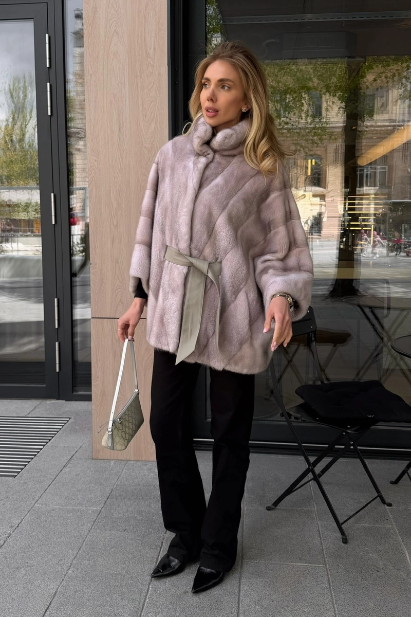 Ice mink fur coat with a stand collar