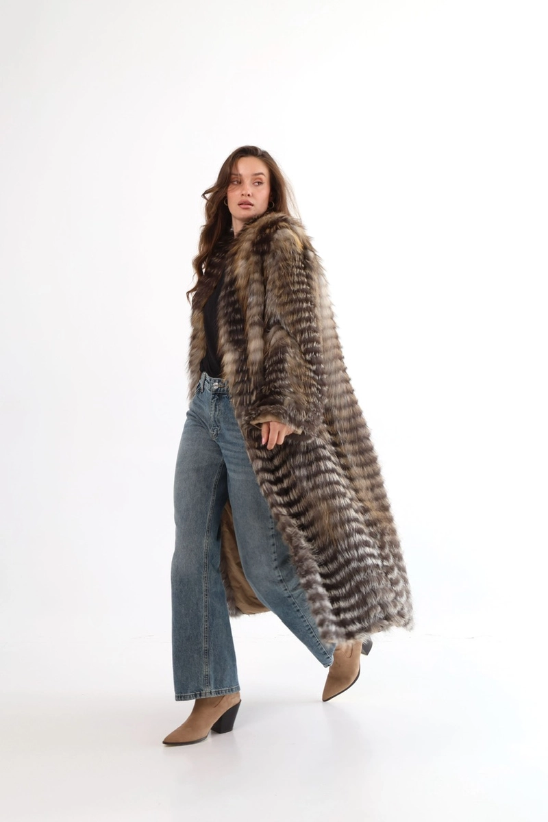 Lightweight mid-season coat made from Finnish fox in a gold shade