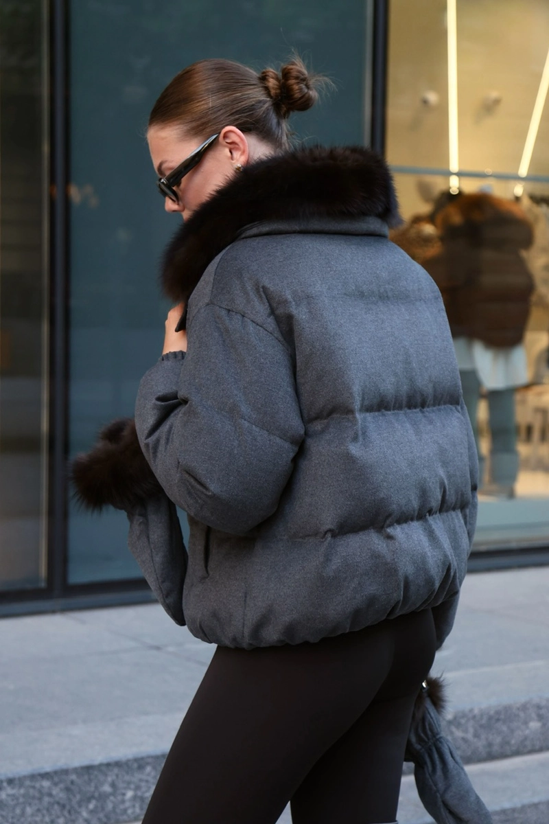 Premium everyday down jacket made of cashmere and wool