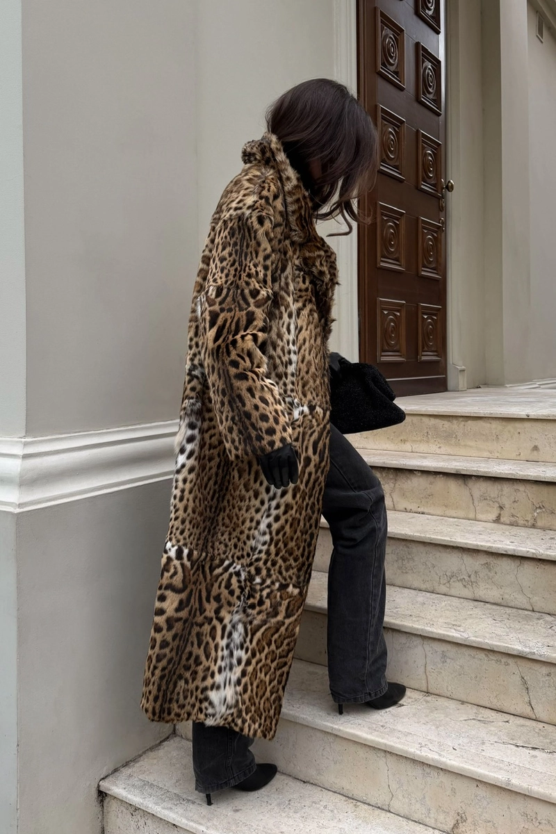 Exclusive Lippy Cat maxi-length coat