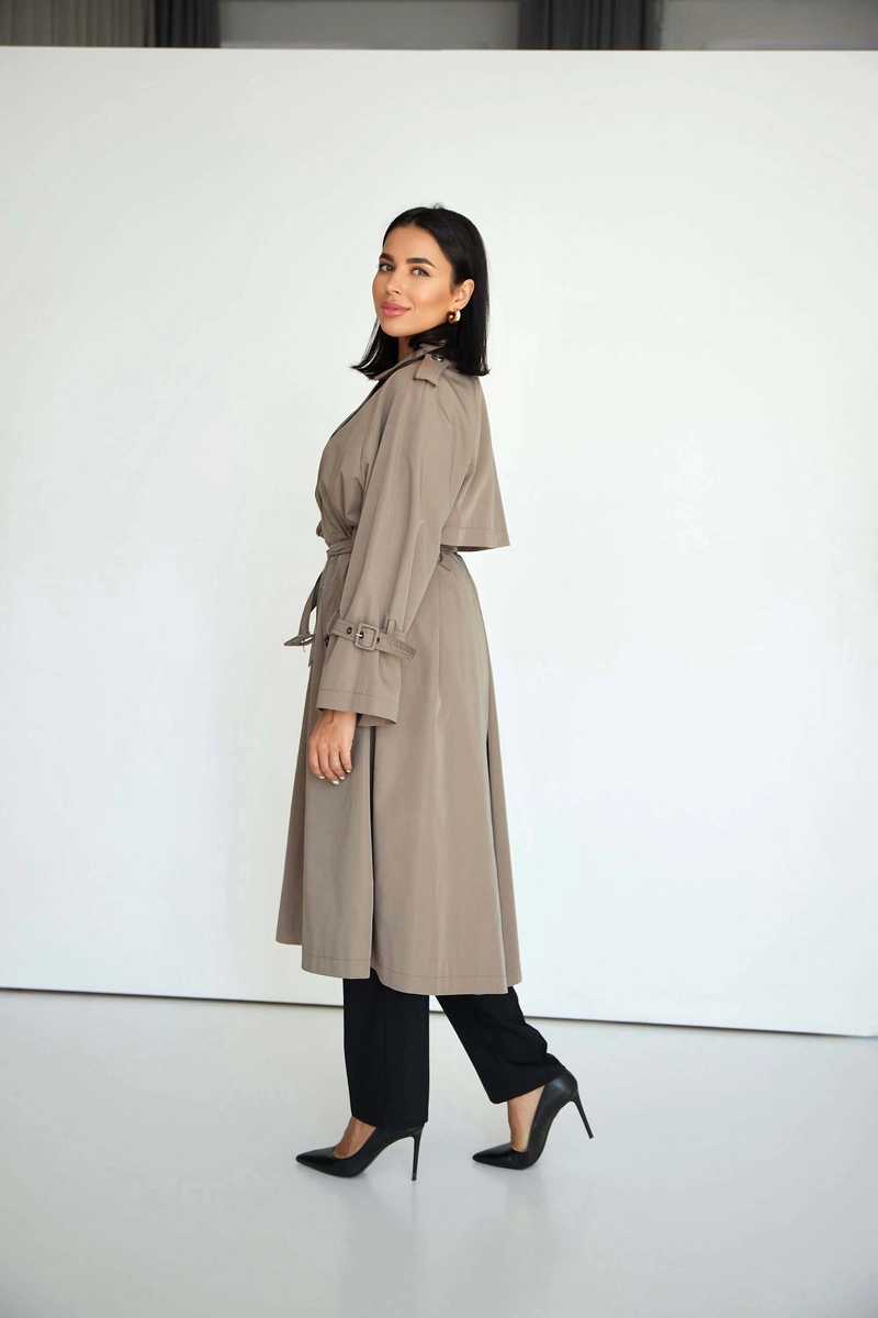 Trench coat in olive color
