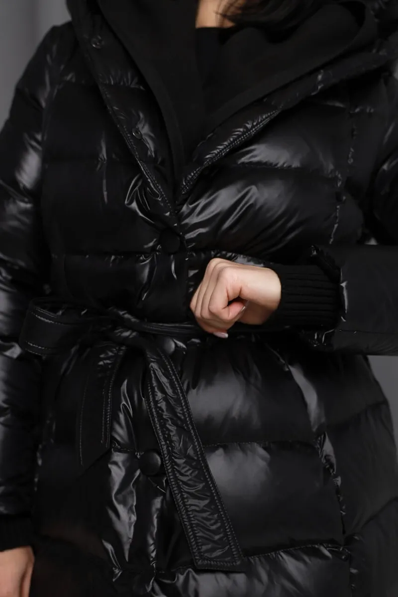 Down jacket with cashmere trim