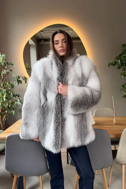Arctic fox fur coat Amber Frost