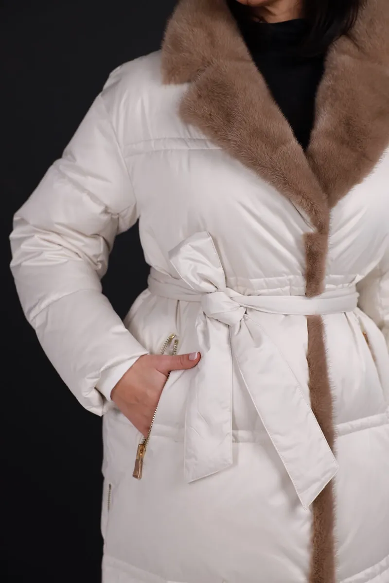 Down jacket in white with mink fur trim