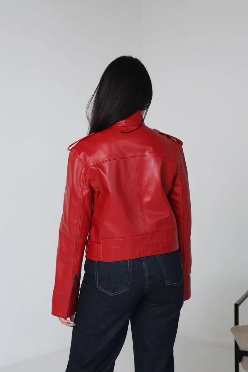 Cropped jacket in rich red colour 