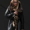 Двухсторонняя дубленка в анималистическом принте с мехом черно-бурой лисы на воротнике