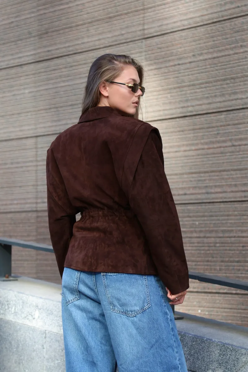 Suede jacket in a rich chocolate shade